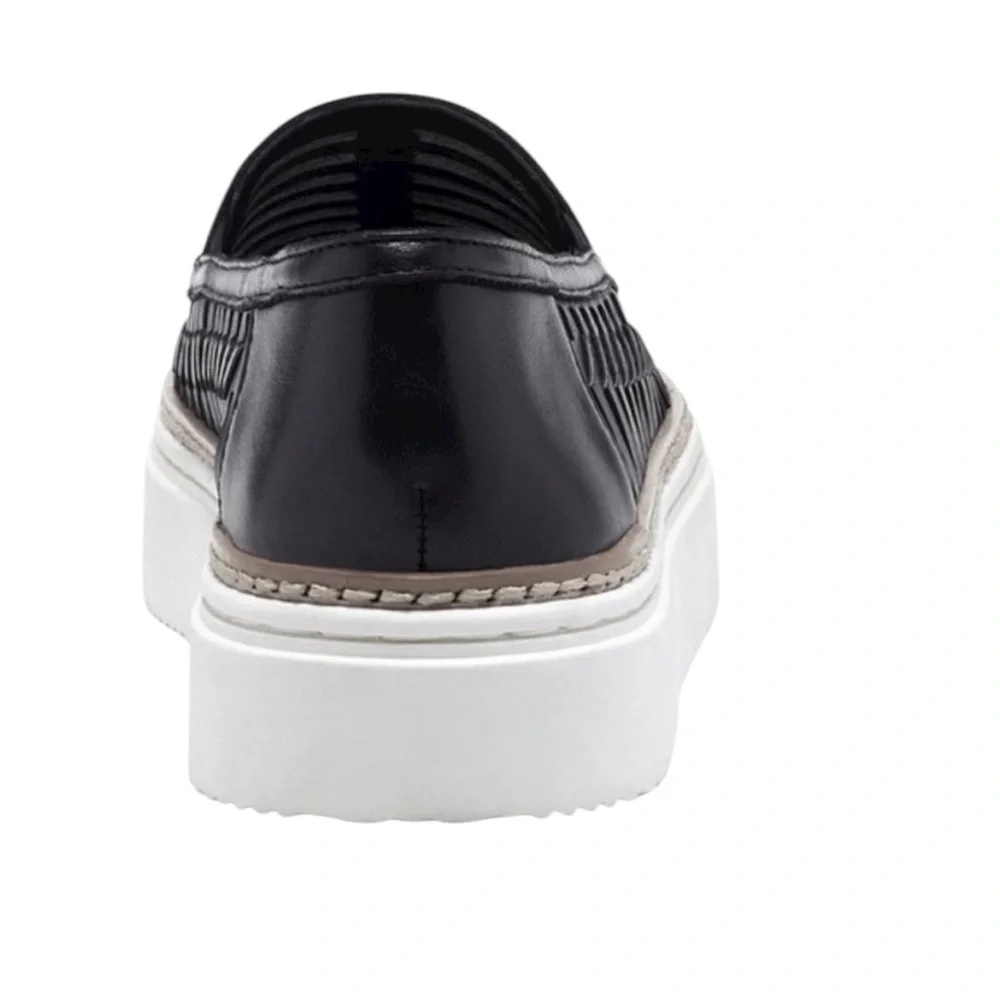 Vince Camuto vince camuto
